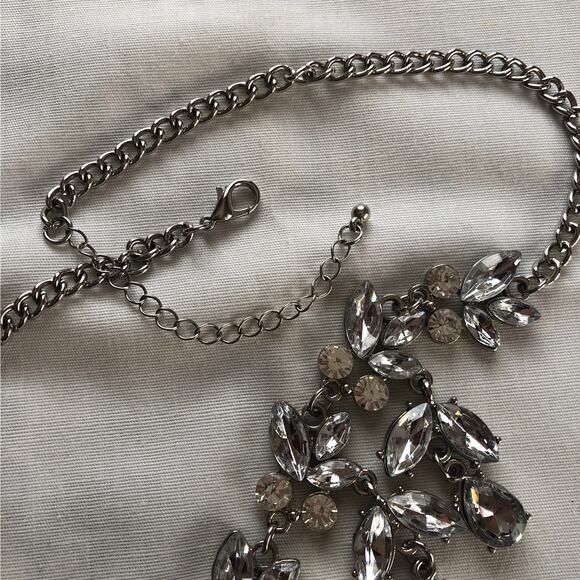 Vintage Clear Crystal Dangle Bib Collar Prom Necklace - Picture 8 of 9
